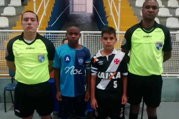 Matheus Vairo foi o capito do sub-13 na Srie Prata
