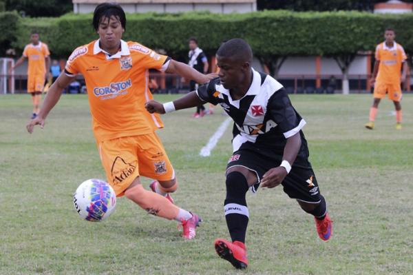 Robinho foi o jogador do Vasco mais perigoso durante a partida