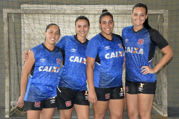 Deborah, Jessica Louise, Juliana Vicente e Nadyne