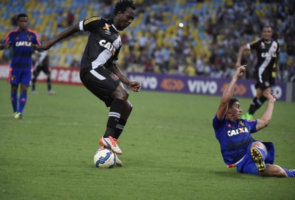 Andrezinho foi o maior ladro de bolas da vitria sobre o Sport, com seis roubadas no Maracan