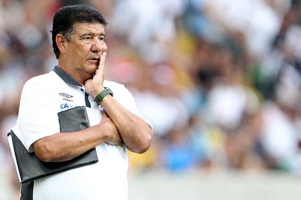 Joel Santana comandou o Vasco pela ltima vez na Srie B do ano passado
