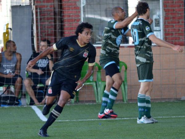 Ruan foi um dos atletas vascanos que foram convocados para a Seleo Carioca 