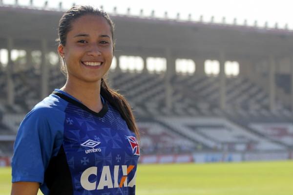 Letcia vem se destacando no time feminino sub-17