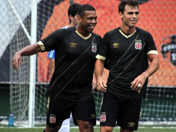 Vasco no teve muitas dificuldades para vencer o So Gonalo