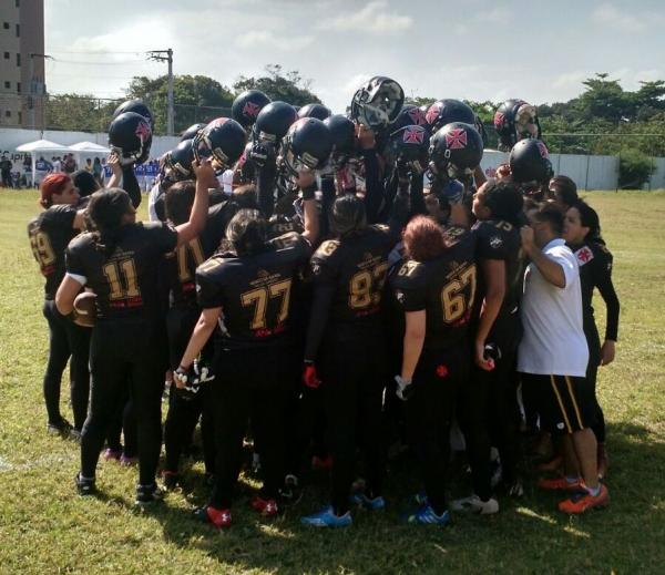 No final da partida, as cruzmaltinas puxaram o tradicional grito de Casaca