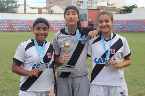 Rayane, Jully e Angelina representaro o Vasco na Seleo