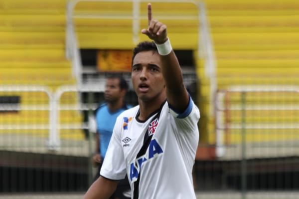 Hugo Borges voltou a brilhar com a camisa vascana