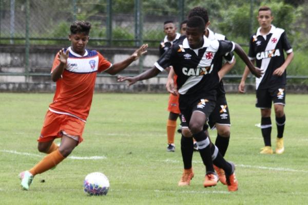 Marcelo Germano brilhou contra o Duque de Caxias