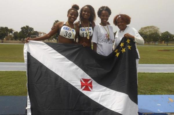 Thifany Souza, Maria Vitria e Solange Chagas