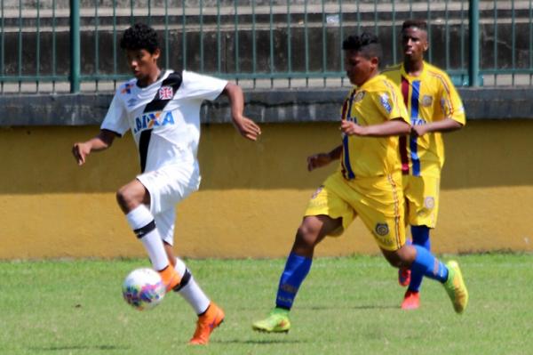 Joo Laranjeira voltou a ter uma boa atuao com a camisa cruzmaltina