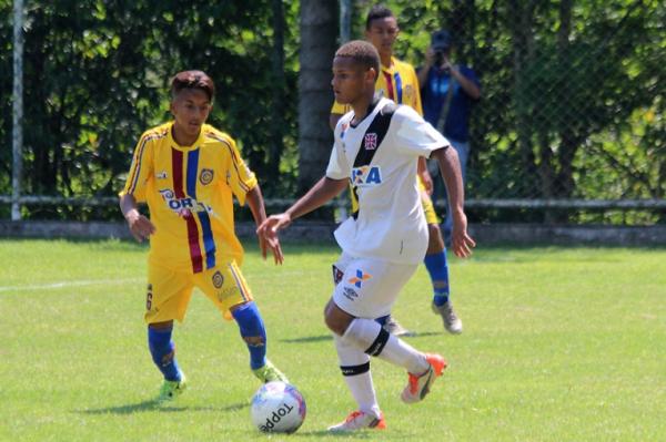 Joo Pedro retornou ao time aps passagem pela Seleo Brasileira sub-15