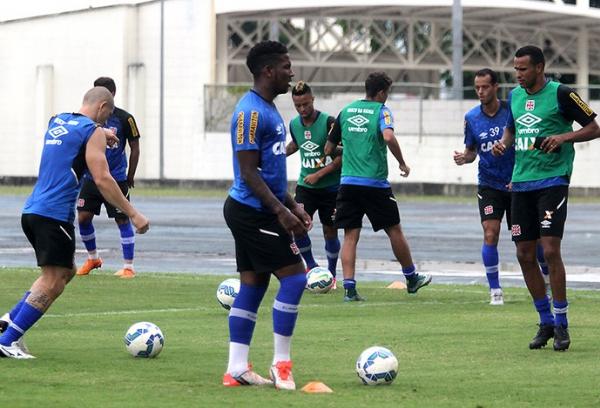 Thalles treinou normalmente aps polmica sobre ausncia na concentrao