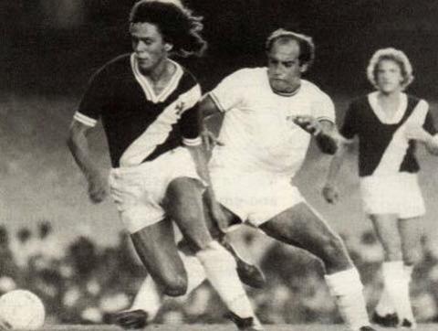 Contra o canhota, em 1974.