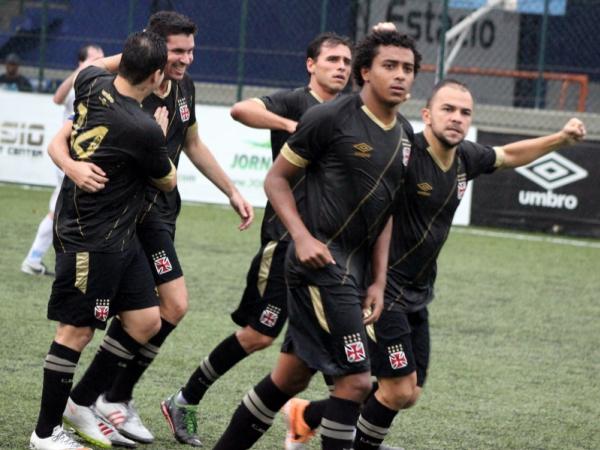 Vasco venceu o Ava e se garantiu nas quartas de final
