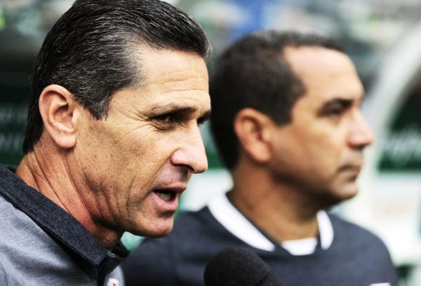 Jorginho e Zinho na vitria sobre o Palmeiras