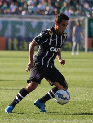 Jadson vai voltar a usar uniforme reserva