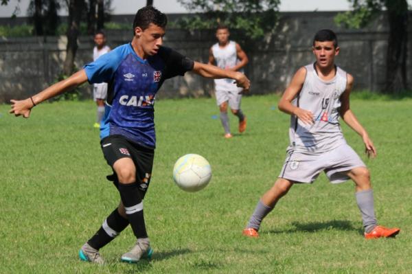 Caio Lopes em ao contra o Americano