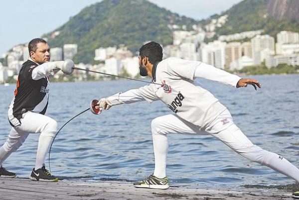 Vasco e Corinthians fazem jogo decisivo
