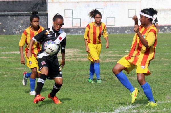 Ronaldinha fez a jogada que resultou no gol cruzmaltino