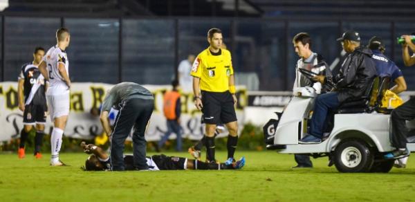 Everton sofreu convulso em jogo do Vasco. Ele no sabia que tinha Chagas