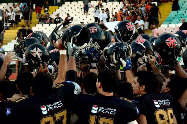 Vascanos esperam repetir o grito de Casaca aps o jogo contra o Paran HP