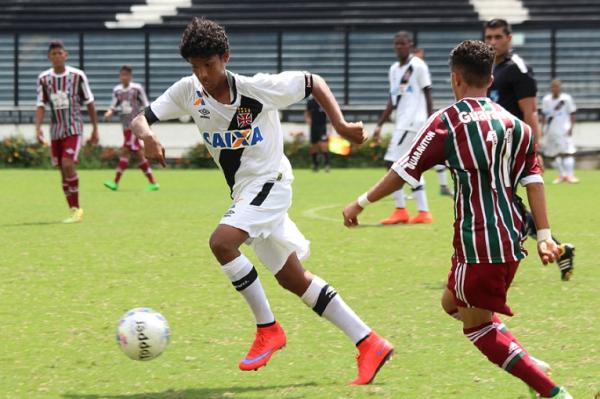 Joo Laranjeira, um dos comandantes do meio-campo vascano