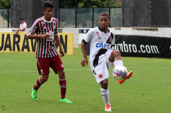Joo Pedro fez um belo gol na etapa inicial