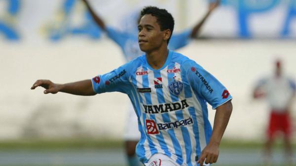 Yago Pikachu pode desembarcar em So Janurio em 2016