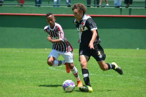 Victor Hugo em ao contra o Tricolor das Laranjeiras