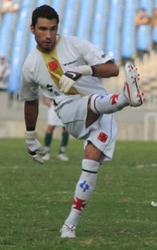 Ex-vascano Tiago, 5 maior goleiro-artilheiro do mundo em atividade