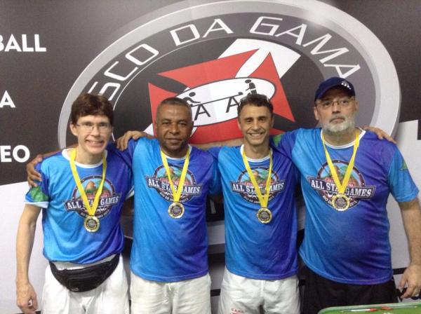 Rodolfo e Fred, 3 e 4 jogadores, da esquerda pra direita.