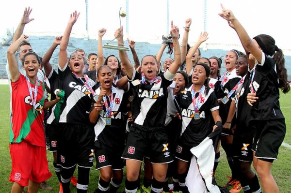 Pentacampes no sub-17 tero espao no time adulto