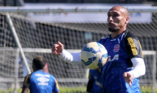 Guinazu deve deixar o Vasco aps 94 partidas em dois anos e meio
