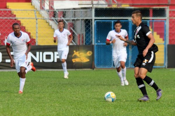 Bruno Cosendey voltou a marcar com a camisa do Vasco