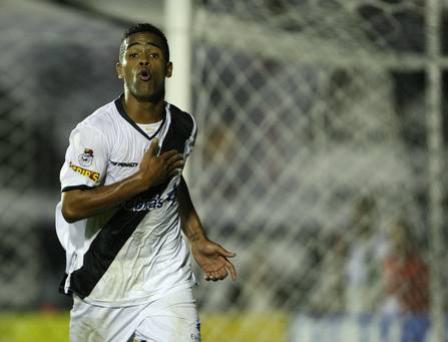 Alex Teixeira subiu com o Vasco em 2009