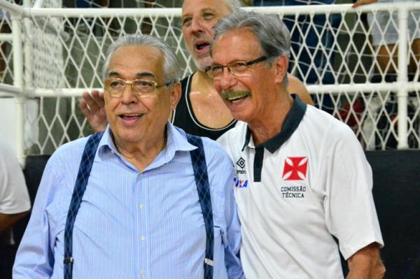 O reencontro do presidente Eurico Miranda com o tcnico Hlio Rubens