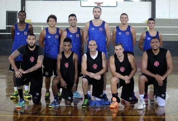 Time adulto de basquete do Vasco