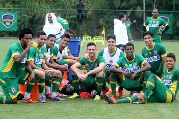 Presena de pratas da casa s aumenta time profissional