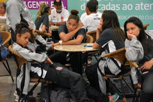 Vascanas aguardando embarque para So Paulo