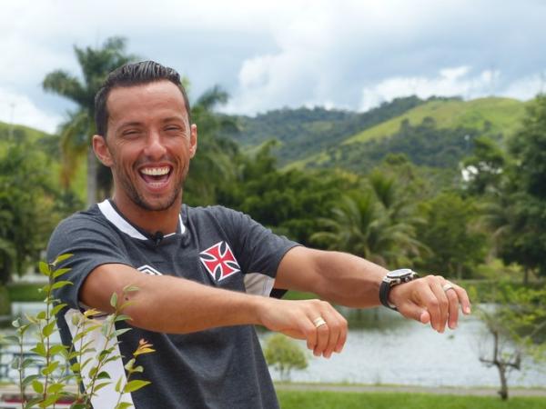 Nen se diverte em momento de lazer durante pr-temporada, em Pinheiral