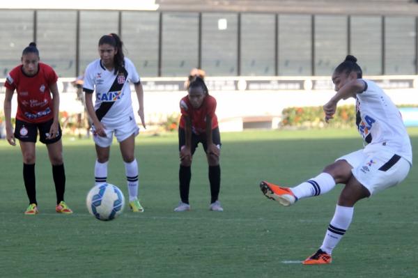Las marcou o 1 gol do Vasco na Colina em 2016