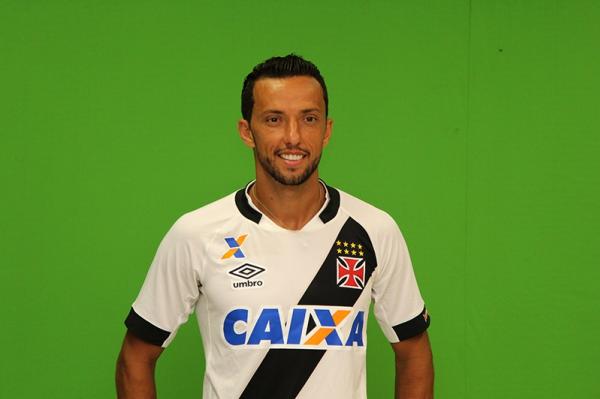 Meia Nen posa para gravao da TV Globo