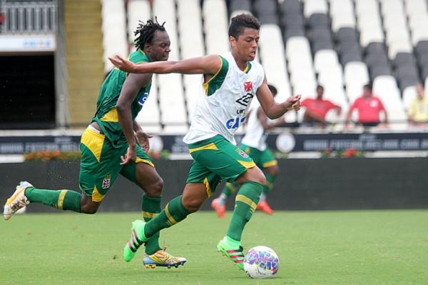 Evander ser uma das armas do sub-20 na estreia