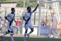 Yago Pikachu e Andrezinho comemorando gol