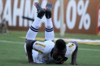 Riascos comemora seu 2 gol, o 4 do Vasco