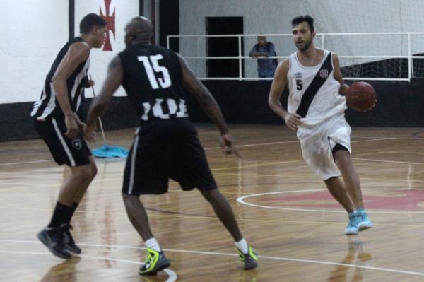 Armador Hlio se destacou nas assistncias