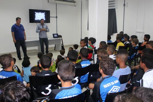 Razes Vascanas foi lanado na ltima semana