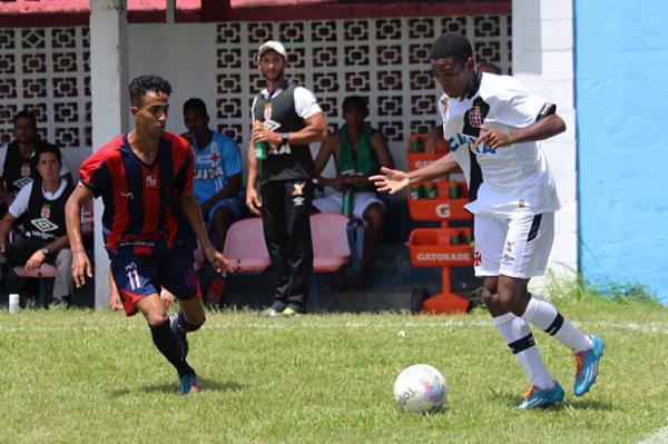 Matheus Peixe marcou seu primeiro gol pelo Vasco