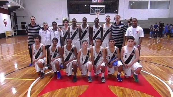 Equipe sub-14, que bateu o ABIG-Jequi na estreia