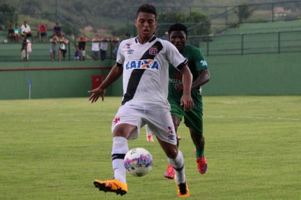 Evander marcou um dos gols do triunfo